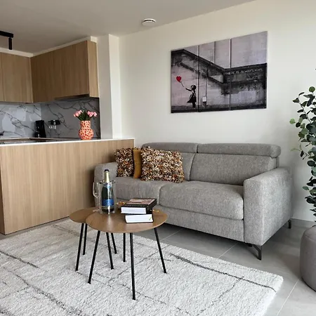 Apartment Seaview234 *